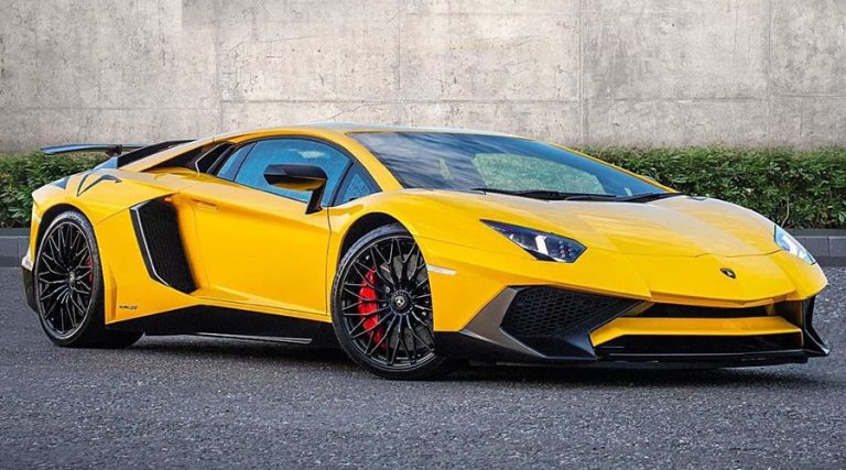 Sewa Lamborghini di Bali